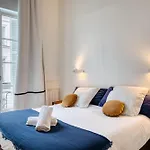 Le Jeanne D'arc Magnifique F3 De Style Haussmannien ! *