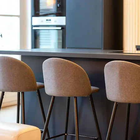 Le Jeanne D'arc Magnifique F3 De Style Haussmannien ! * Rouen