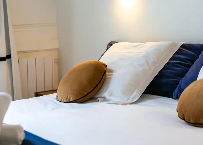 Apartment Le Jeanne D'arc Magnifique F3 De Style Haussmannien ! Rouen