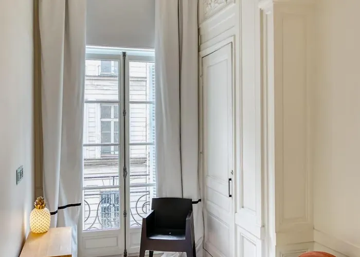 Le Jeanne D'arc Magnifique F3 De Style Haussmannien ! Apartment